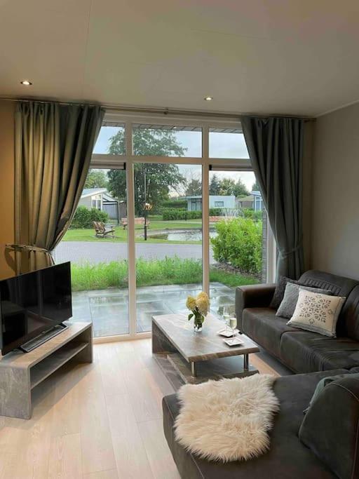 Luxus Cube In Lathum, Naehe Arnheim Appartement Buitenkant foto