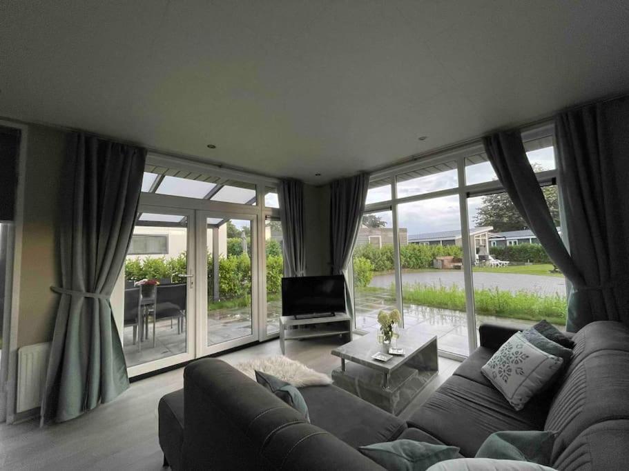 Luxus Cube In Lathum, Naehe Arnheim Appartement Buitenkant foto